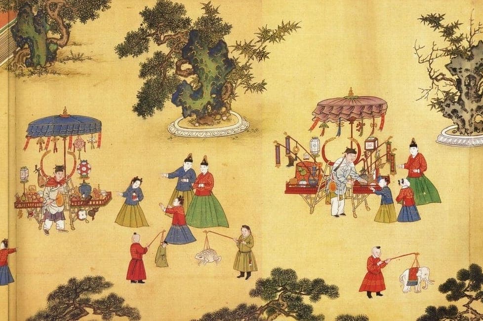 Đoàn rước lọng trong cung